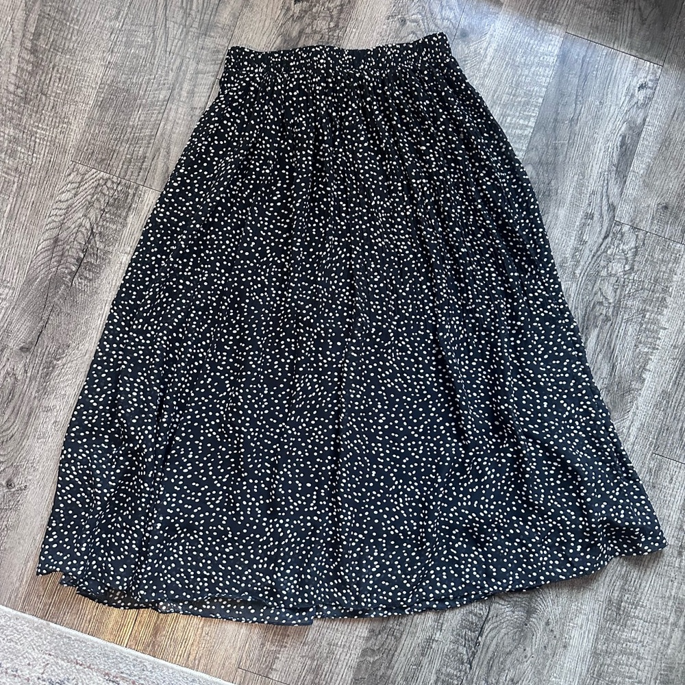 WD NY Black and White Polka Dot Skirt